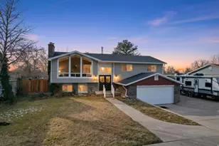 9472 S Fox Hunt Dr, Sandy, UT 84092 - Photo 1