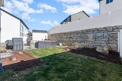1048 N Kensington Hts, Kaysville, UT 84037 - Photo 46