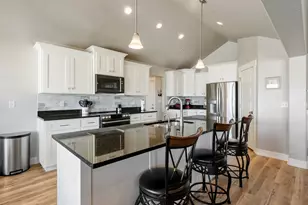 366 W Sky Hawk Way, Elk Ridge, UT 84651 - Photo 8