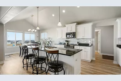 366 W Sky Hawk Way, Elk Ridge, UT 84651 - Photo 10