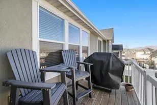 366 W Sky Hawk Way, Elk Ridge, UT 84651 - Photo 16