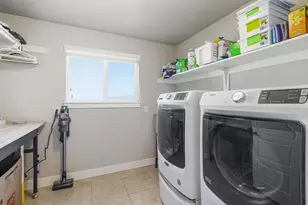 366 W Sky Hawk Way, Elk Ridge, UT 84651 - Photo 14