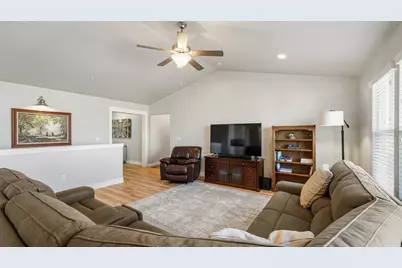 366 W Sky Hawk Way, Elk Ridge, UT 84651 - Photo 8