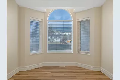 338 N 1090 W, Hyrum, UT 84319 - Photo 2