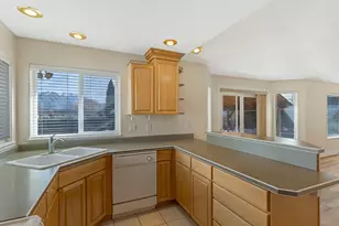 338 N 1090 W, Hyrum, UT 84319 - Photo 12