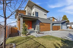 2758 S Melbourne St, Salt Lake City, UT 84106 - Photo 2