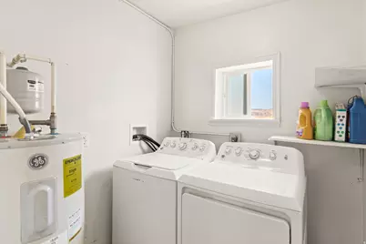 225 S 300 W, Redmond, UT 84652 - Photo 44