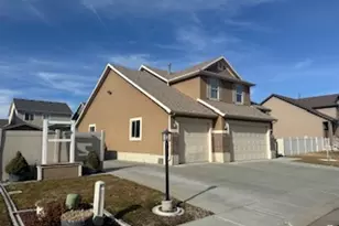 2499 S Laurel St, West Haven, UT 84401 - Photo 2