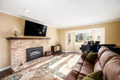 9206 S Sterling Dr, Sandy, UT 84093 - Photo 4