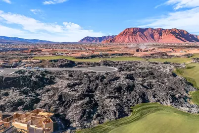 2442 S South Village Dr #8B, Santa Clara, UT 84765 - Photo 4