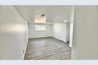 5545 S 5180 W, Kearns, UT 84118 - Photo 20