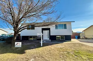 5545 S 5180 W, Kearns, UT 84118 - Photo 2