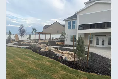 521 E Gilmour St #121, Grantsville, UT 84029 - Photo 2