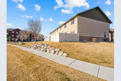 233 E Baycrest Dr, Saratoga Springs, UT 84045 - Photo 42