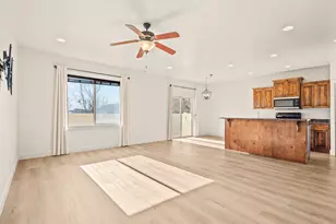 233 E Baycrest Dr, Saratoga Springs, UT 84045 - Photo 12