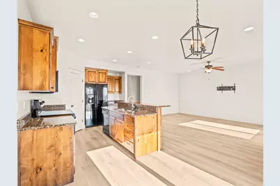 233 E Baycrest Dr, Saratoga Springs, UT 84045 - Photo 14