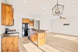 233 E Baycrest Dr, Saratoga Springs, UT 84045 - Photo 14