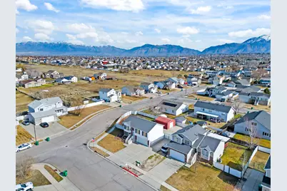 4602 S 4000 W, Roy, UT 84067 - Photo 44