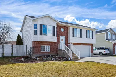 4602 S 4000 W, Roy, UT 84067 - Photo 4