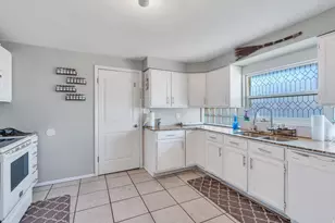 6266 S Margray Dr, Taylorsville, UT 84129 - Photo 4