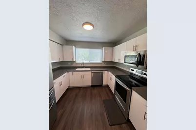 64 W 600 S #C206, Springville, UT 84663 - Photo 4