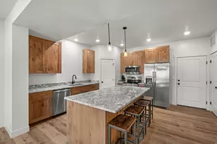 421 E White Sands Way, Orderville, UT 84758 - Photo 4