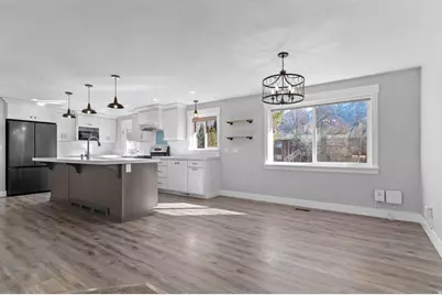 1156 N Cherrywood Dr E, Layton, UT 84040 - Photo 8