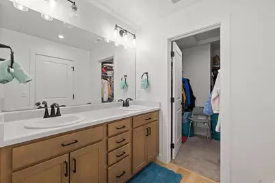 9340 N Vernham Ln E #207, Eagle Mountain, UT 84005 - Photo 16