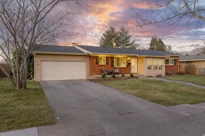 1611 E Deauville Ave S, Murray, UT 84121 - Photo 2