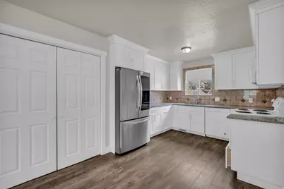 4678 W 3100 S, West Valley, UT 84120 - Photo 14