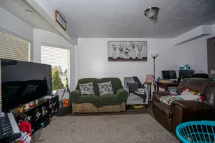 320 N 200 W, Bountiful, UT 84010 - Photo 8