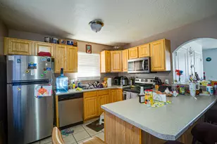 320 N 200 W, Bountiful, UT 84010 - Photo 6