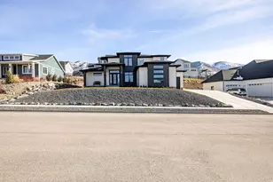 94 S 950 E, Hyde Park, UT 84318 - Photo 4