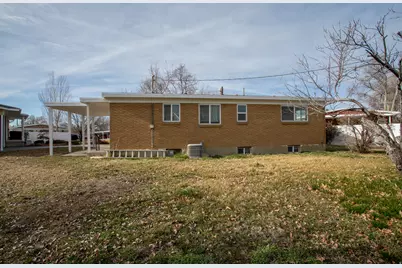 332 N 300 W, Bountiful, UT 84010 - Photo 22