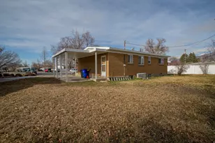 332 N 300 W, Bountiful, UT 84010 - Photo 24