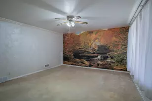 332 N 300 W, Bountiful, UT 84010 - Photo 8