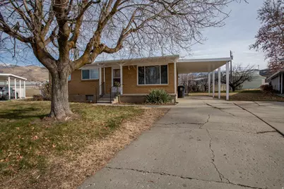 332 N 300 W, Bountiful, UT 84010 - Photo 2