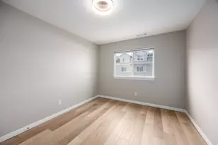 3992 S Chase Brooke Ln E, Salt Lake City, UT 84107 - Photo 10