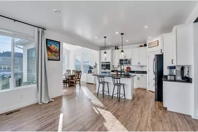 7940 N Seattle Slew Rd, Eagle Mountain, UT 84005 - Photo 10