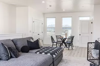 11082 S Lake Run Rd W, South Jordan, UT 84009 - Photo 32