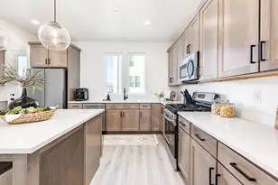 11082 S Lake Run Rd W, South Jordan, UT 84009 - Photo 6