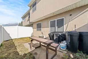 179 W 2525 N, Harrisville, UT 84414 - Photo 14