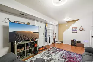 179 W 2525 N, Harrisville, UT 84414 - Photo 6