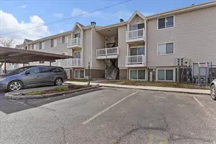 2627 W 5625 S, Roy, UT 84067 - Photo 2