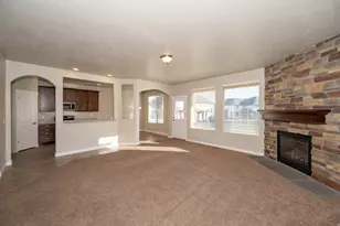 4088 E Oakland Hills Dr, Eagle Mountain, UT 84005 - Photo 8