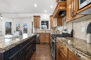 1117 N Cedar Hollow Blvd E, Lehi, UT 84043 - Photo 8