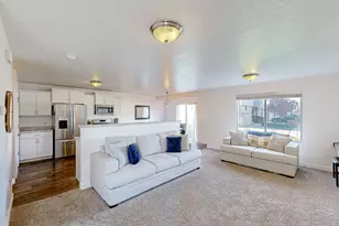 32 E Harmony Ct, Saratoga Springs, UT 84045 - Photo 14