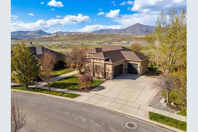 9225 N Mount Airey Dr, Eagle Mountain, UT 84005 - Photo 2