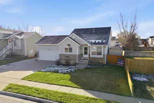 3937 W 4650 S, Roy, UT 84067 - Photo 2