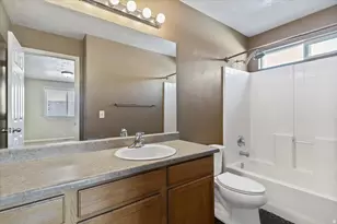 8961 S Mayflower St, West Jordan, UT 84088 - Photo 10